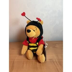 Winnie the Pooh BUMBLE BEE Disney Store Plush Bean Bag Bear 8" NWT / Vintage